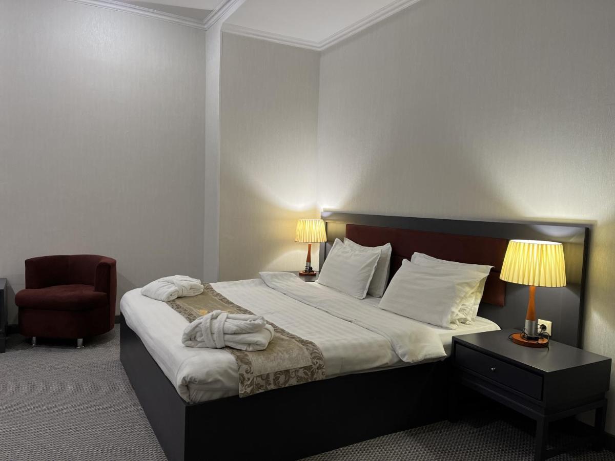 Almaty Grand Erbil Hotel Ngoại thất bức ảnh