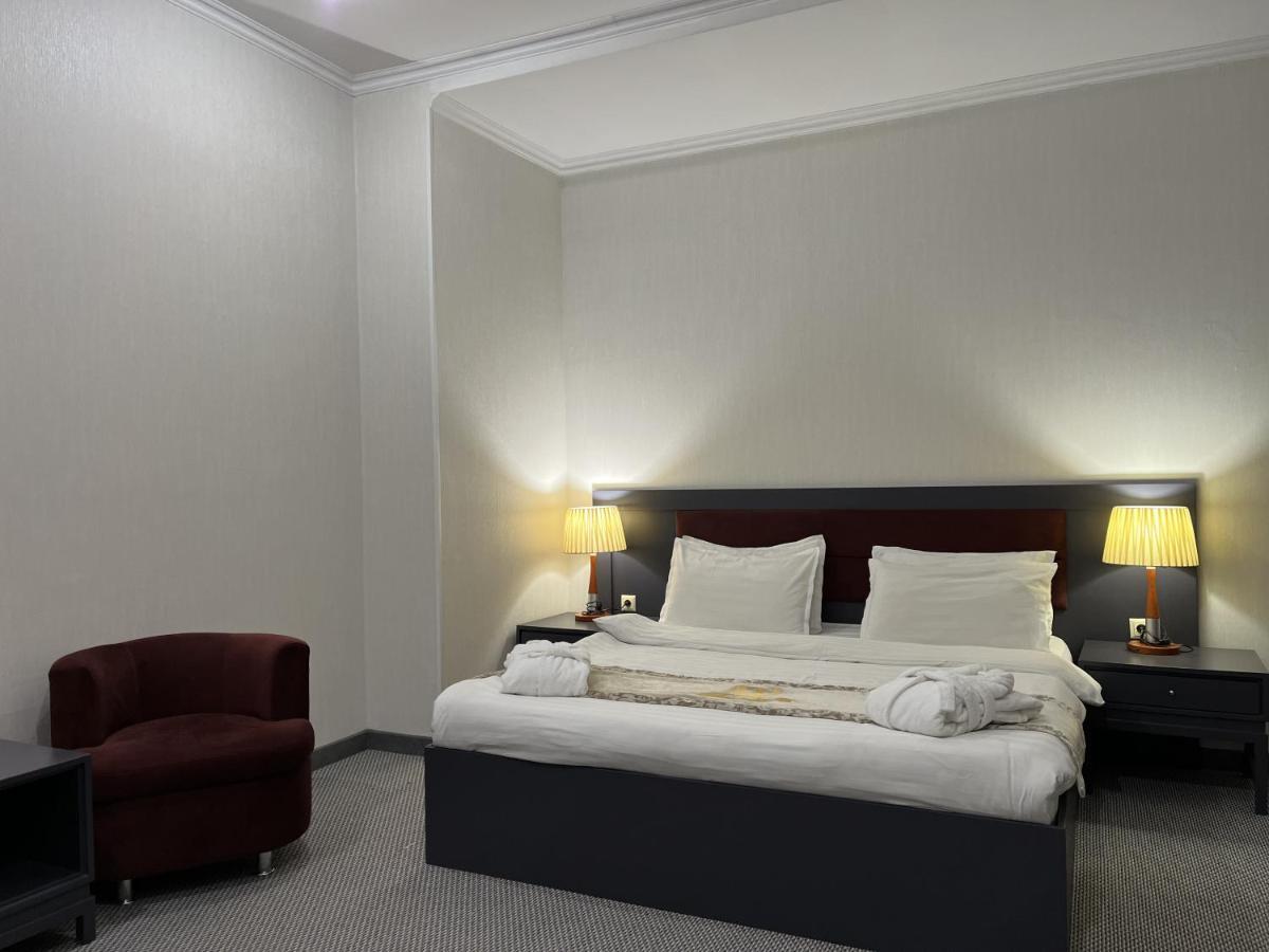 Almaty Grand Erbil Hotel Ngoại thất bức ảnh