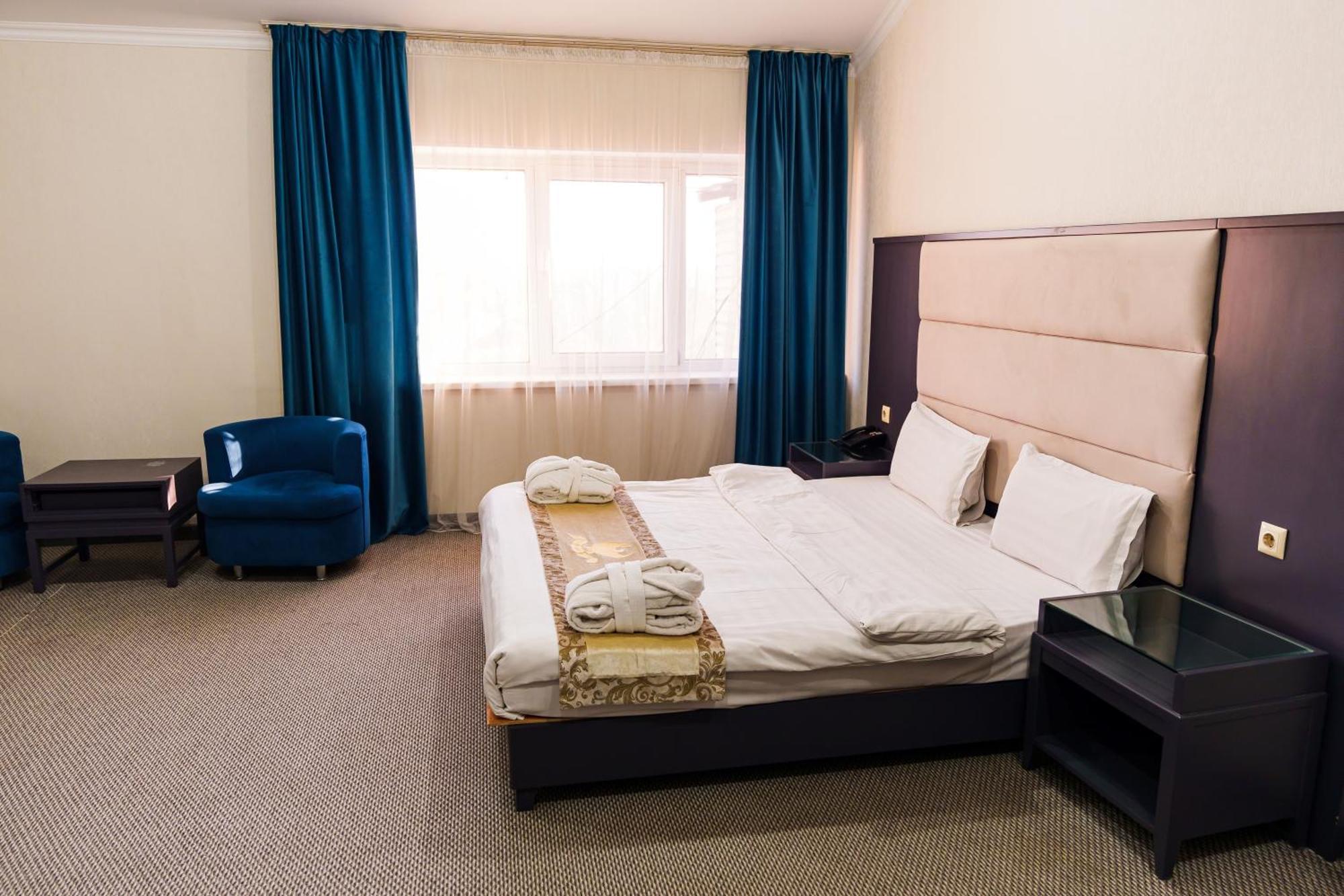 Almaty Grand Erbil Hotel Ngoại thất bức ảnh